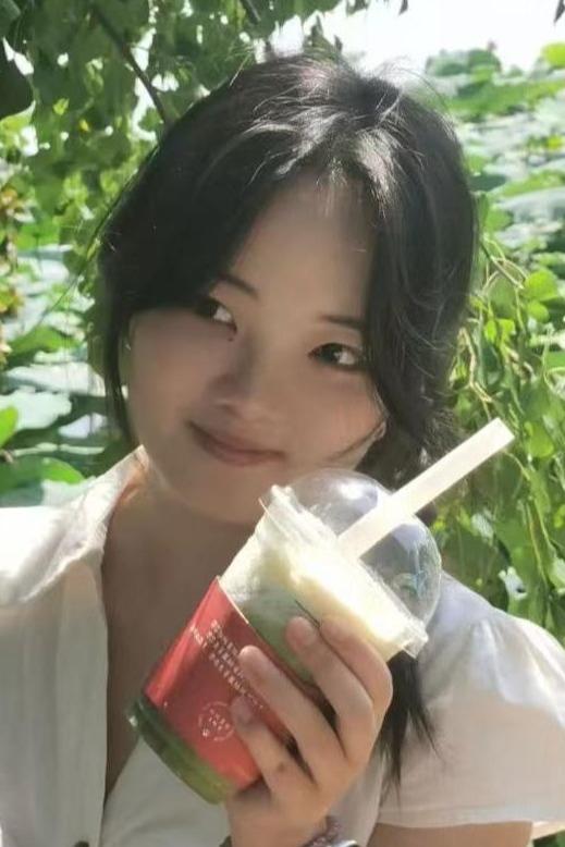 <a href='/2024/1205/c8782a394731/page.htm' target='_blank' title='杨林嫣然'>杨林嫣然</a>